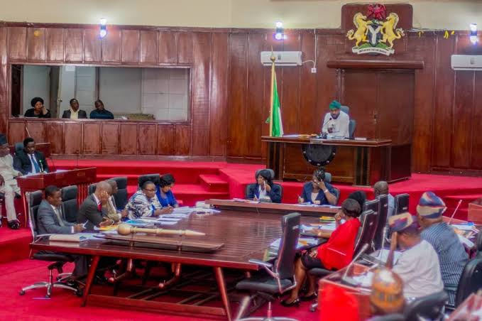 Oyo Assembly Passes ₦892 Billion 2026 Budget, Prioritizes Infrastructure and Accountability